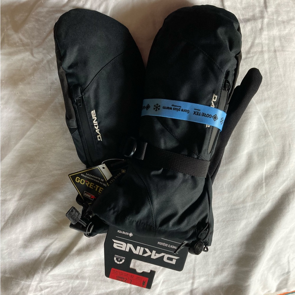 Dakine Sequoia GoreTex Mittens - Women’s Large